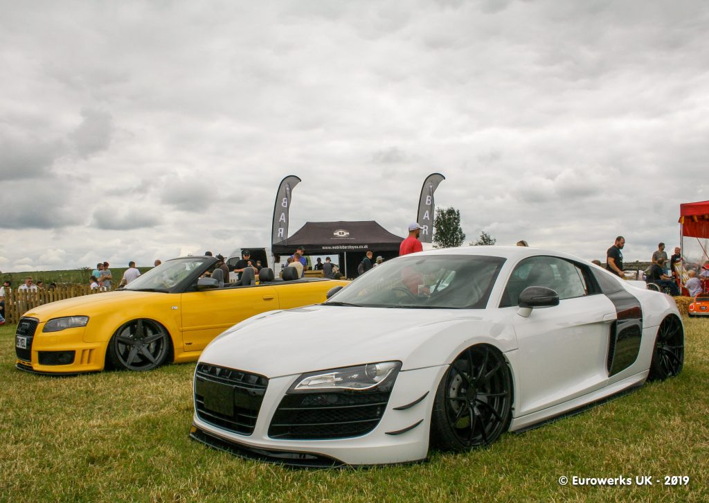 Audi R8 White and Yellow RS4 Cabriolet 